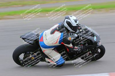 media/Oct-16-2022-Fastrack Riders (Sun) [[609ae93014]]/Level 4/Session 2 Inside turn 9/